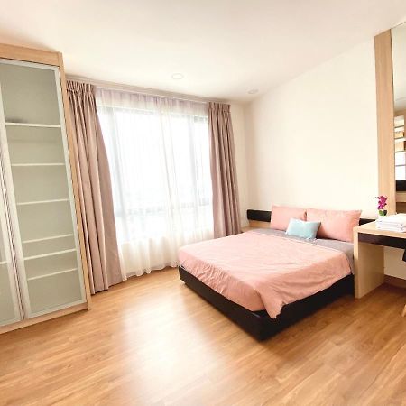 Dream Suite 2 - Landmark Residence 1, High Floor, Nice View, Wi-Fi & Tv Box カジャン エクステリア 写真