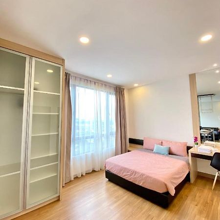 Dream Suite 2 - Landmark Residence 1, High Floor, Nice View, Wi-Fi & Tv Box カジャン エクステリア 写真