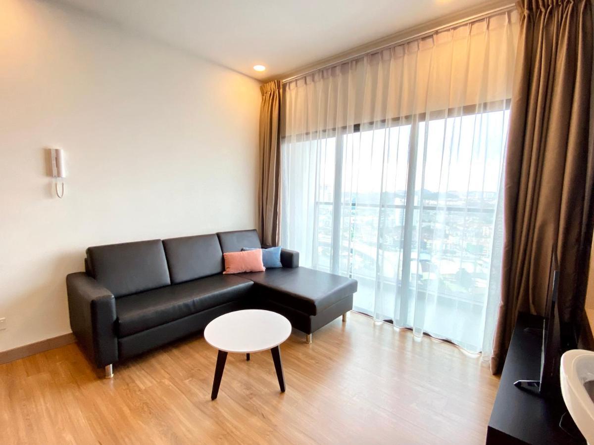 Dream Suite 2 - Landmark Residence 1, High Floor, Nice View, Wi-Fi & Tv Box カジャン エクステリア 写真