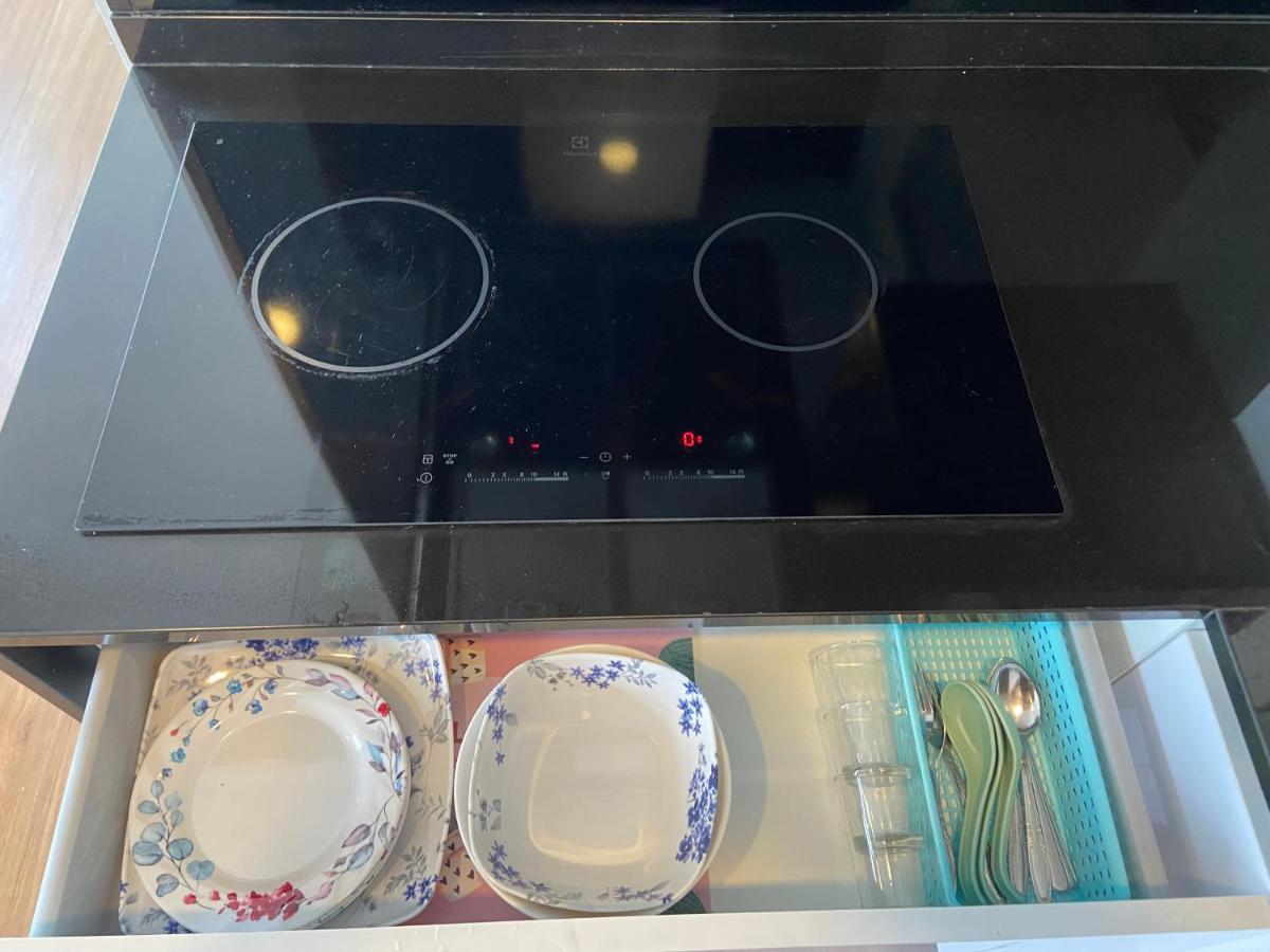 Dream Suite 2 - Landmark Residence 1, High Floor, Nice View, Wi-Fi & Tv Box カジャン エクステリア 写真